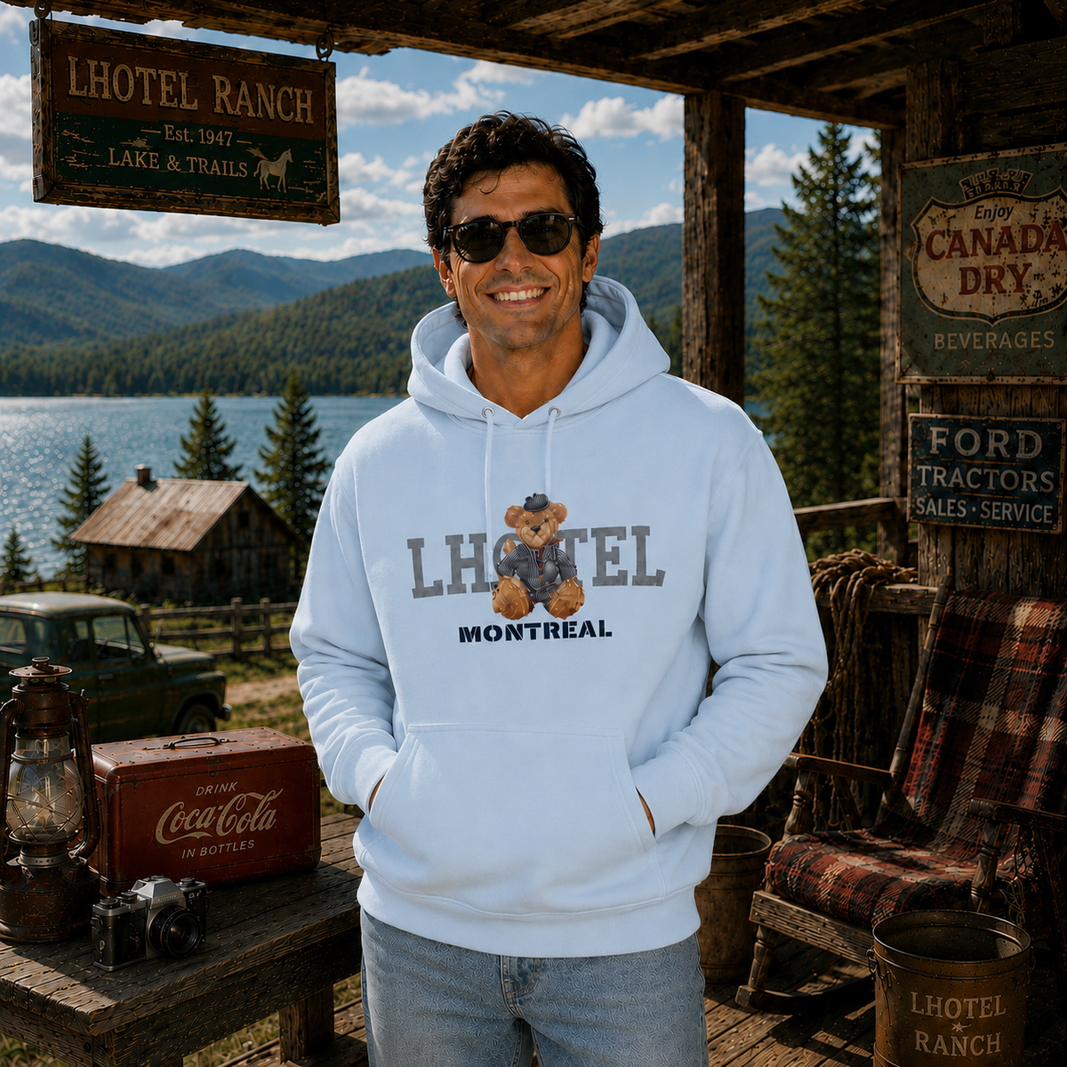 KELLY Unisex Hoodie | Boutique LH Montréal