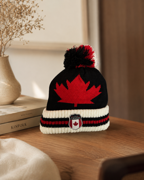 Bonnet à pompon Canada et Montréal avec feuille d'érable pour enfant