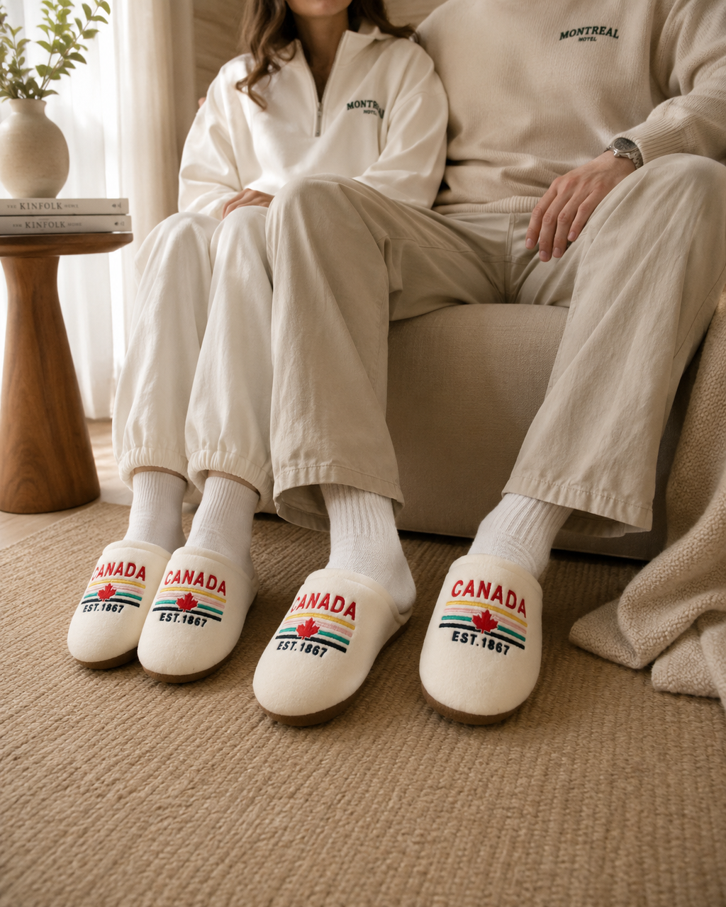 Canada Est. 1867 Plush Memory Foam Slippers | Boutique LH Montréal