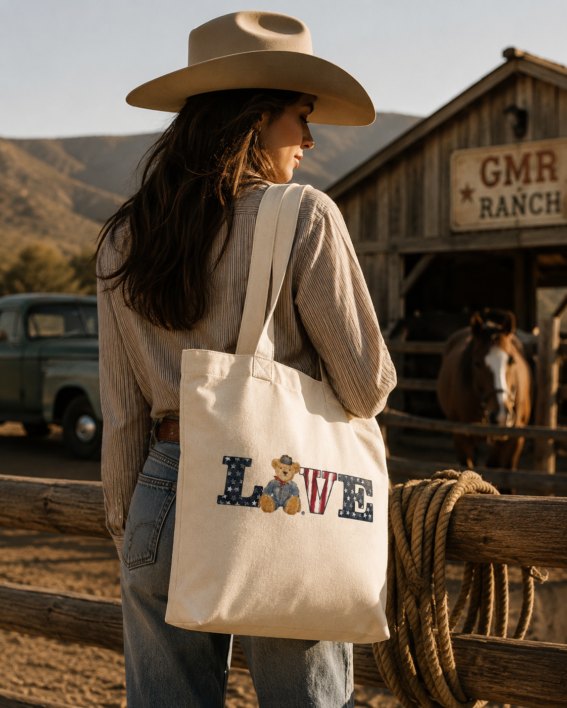 Alma Tote Bag – LOVE Stars & Stripes Canvas | Boutique LH Montréal