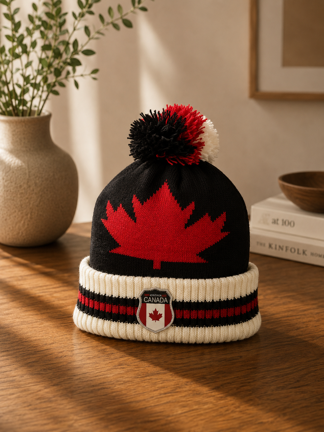 Canada & Montréal Maple Leaf Pompom Beanie – Winter Hat Souvenir | Boutique LH Montréal