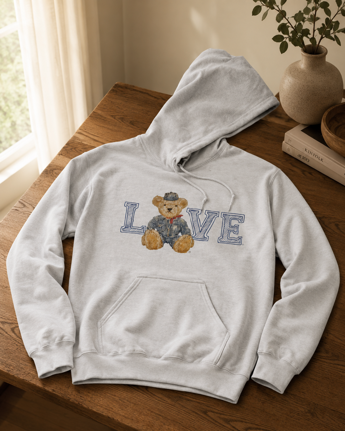 Noa Unisex Hoodie – LOVE Bear Collegiate | Boutique LH Montréal