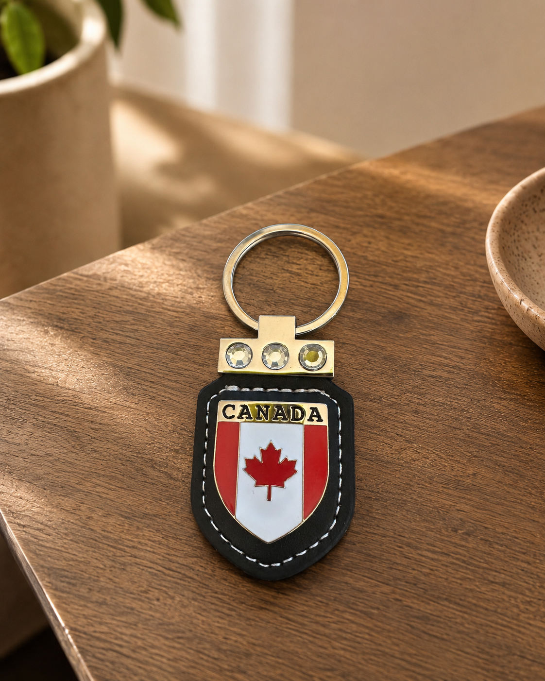 Canada Flag Leather Shield Keychain – Crystal Accent Souvenir | Boutique LH Montréal