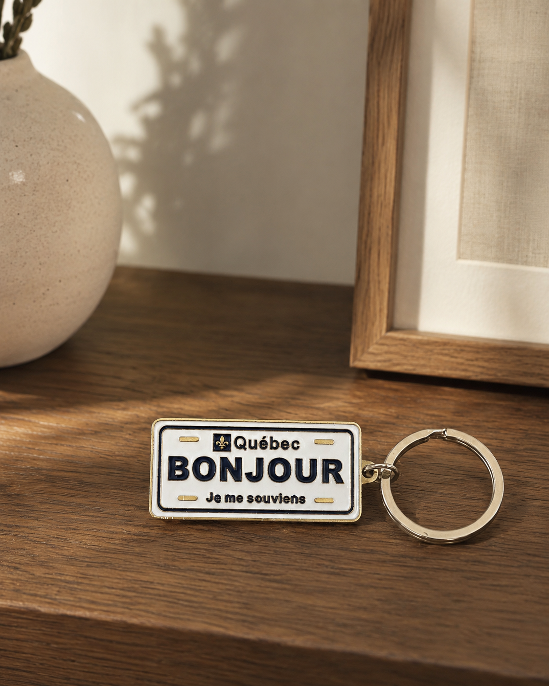 Québec License Plate Bonjour Keychain – Je Me Souviens Souvenir | Boutique LH Montréal