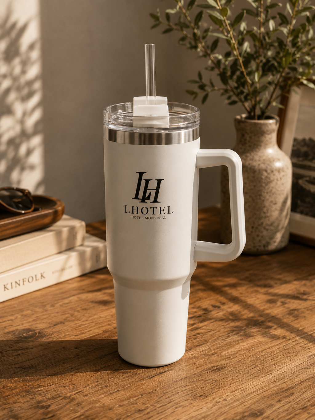 LHotel Montréal White Insulated Tumbler – Signature Collection | Boutique LH Montréal
