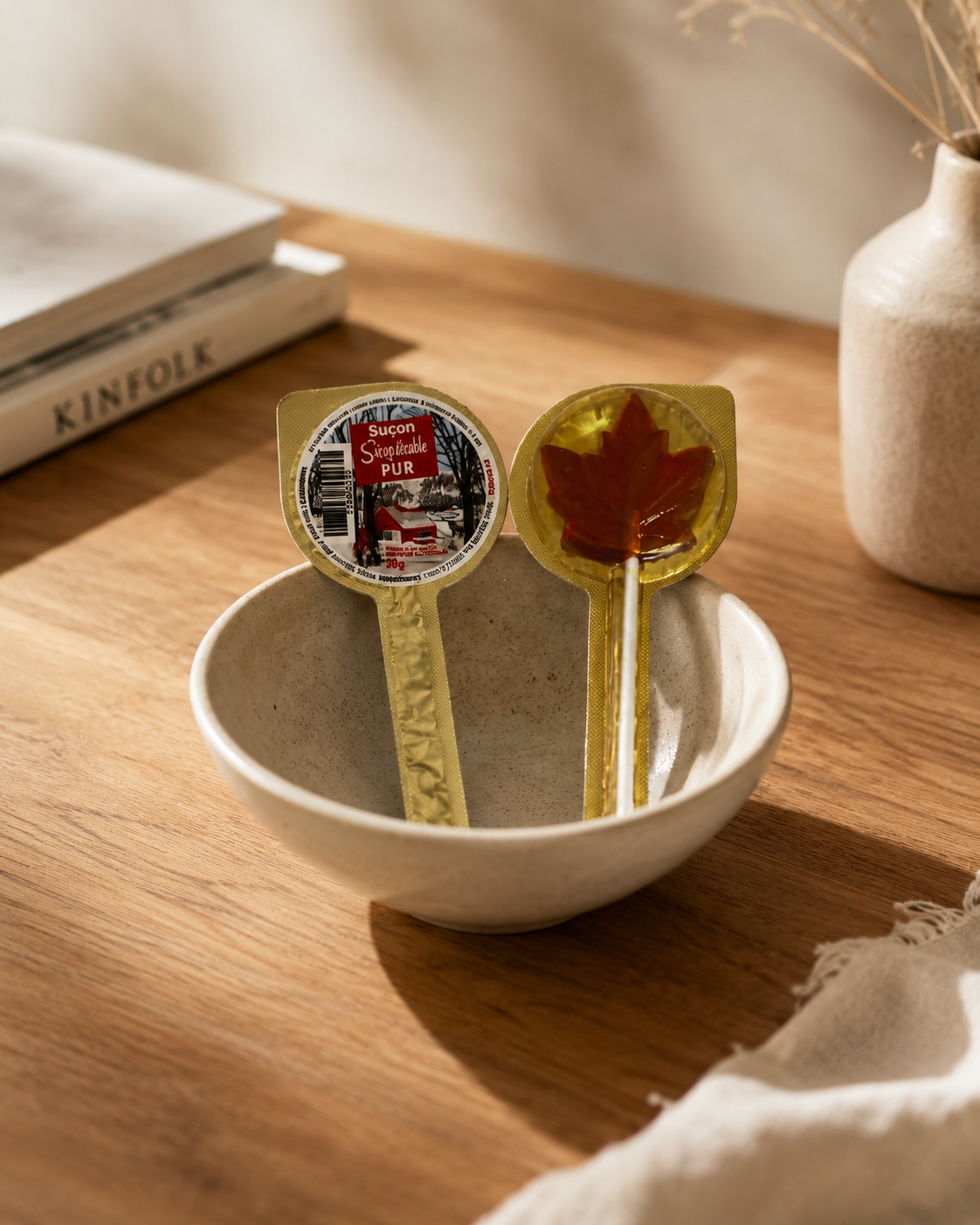 Maple Lollipop – Canadian Maple Syrup Candy Souvenir | Boutique LH Montréal